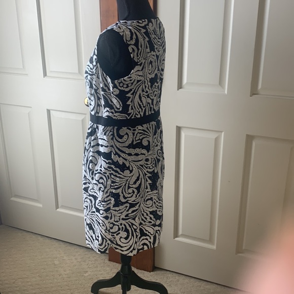 Tabitha Eyelet Dress. NWOT - Picture 8 of 10